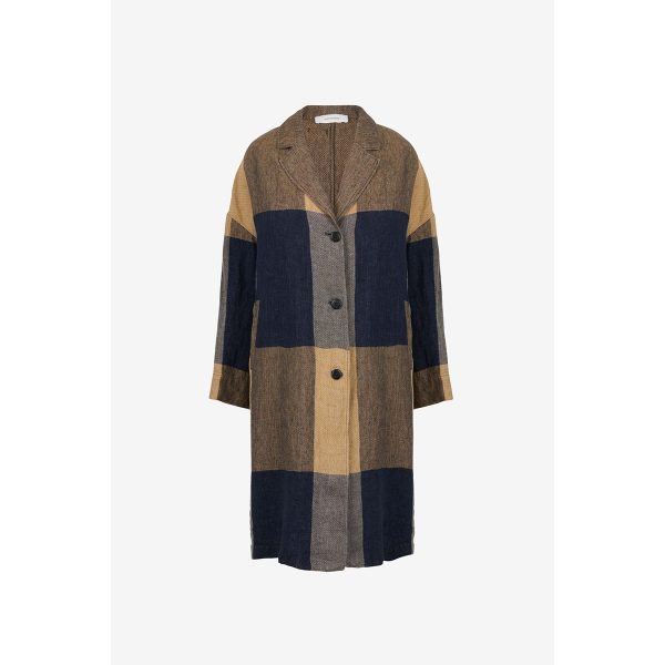 pomandere_oversized-patchwork-coat-blue_4_resort-conceptstore