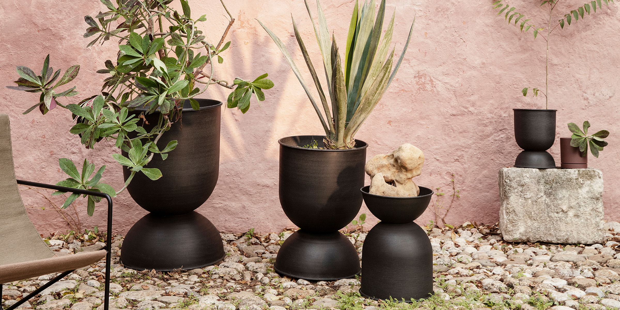 ferm-living_hourglass-pots_resort-conceptstore_2400-1200